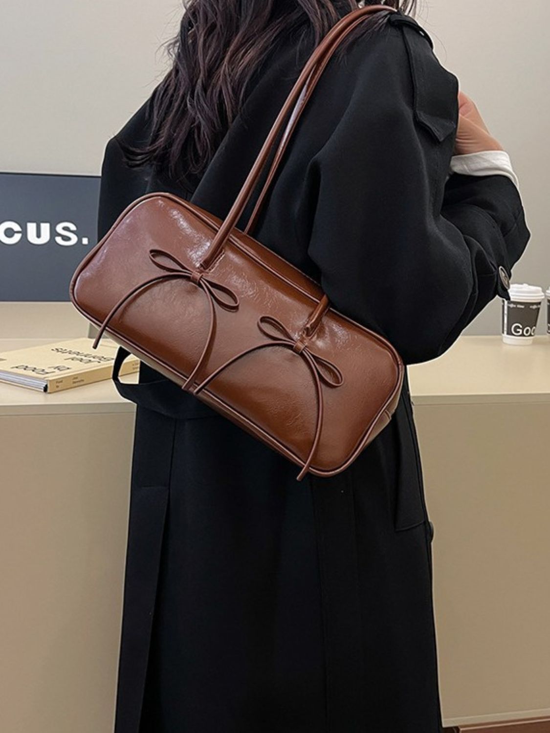 Bow Trim Shoulder Bag - HOORR