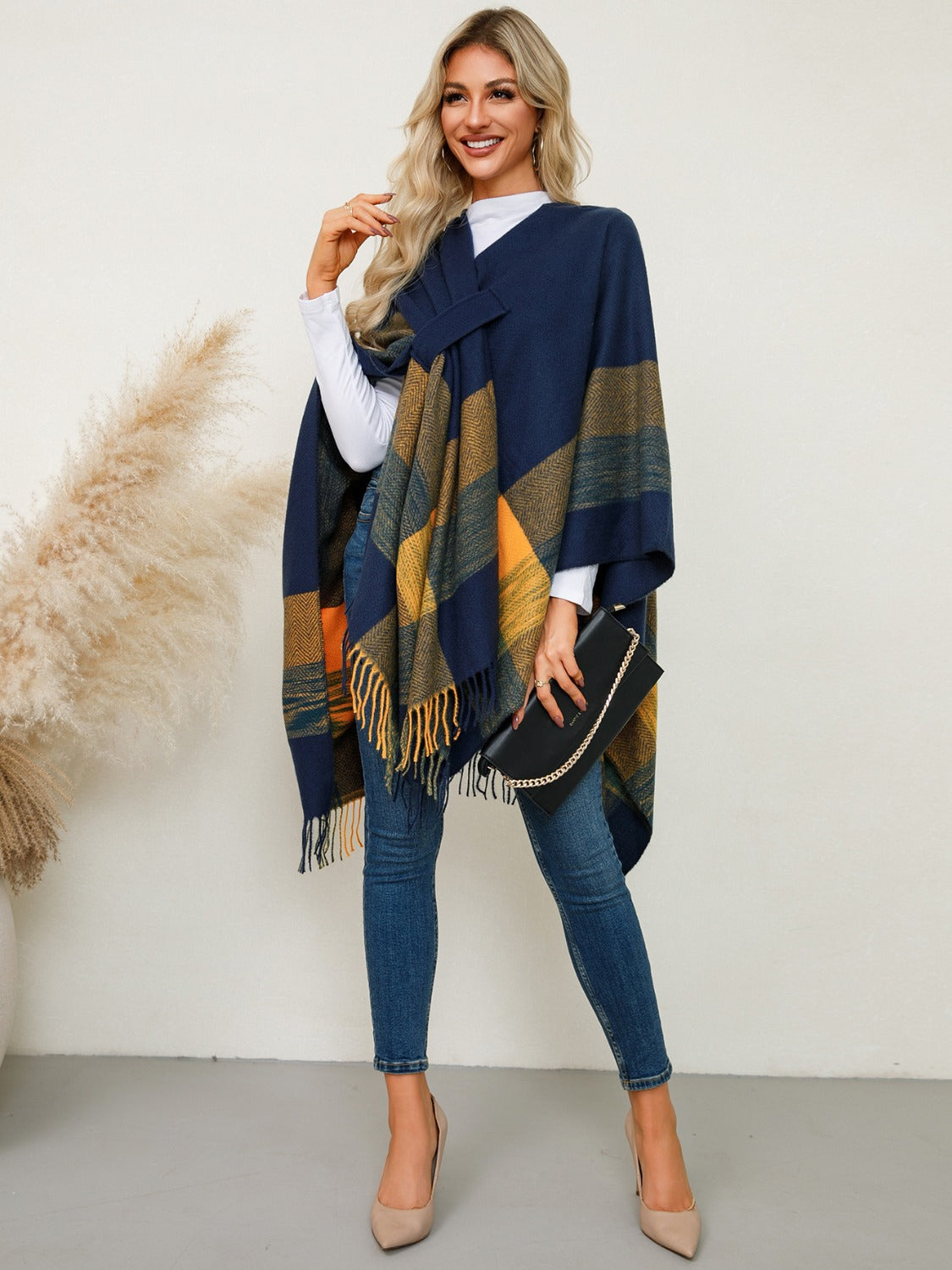 Fringe Contrast Plaid Poncho - HOORR