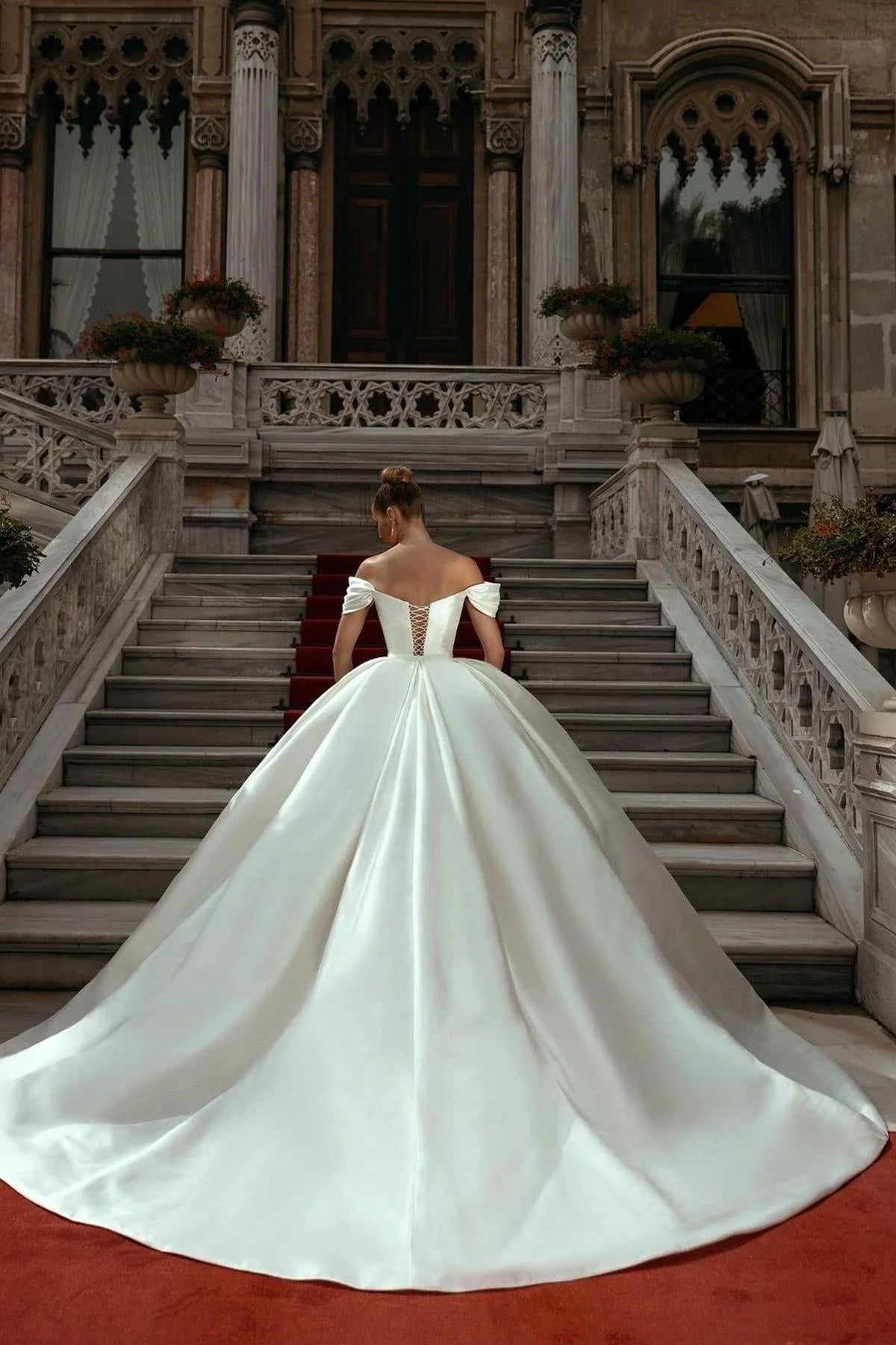 Sweetheart silhouette Ball Gown
