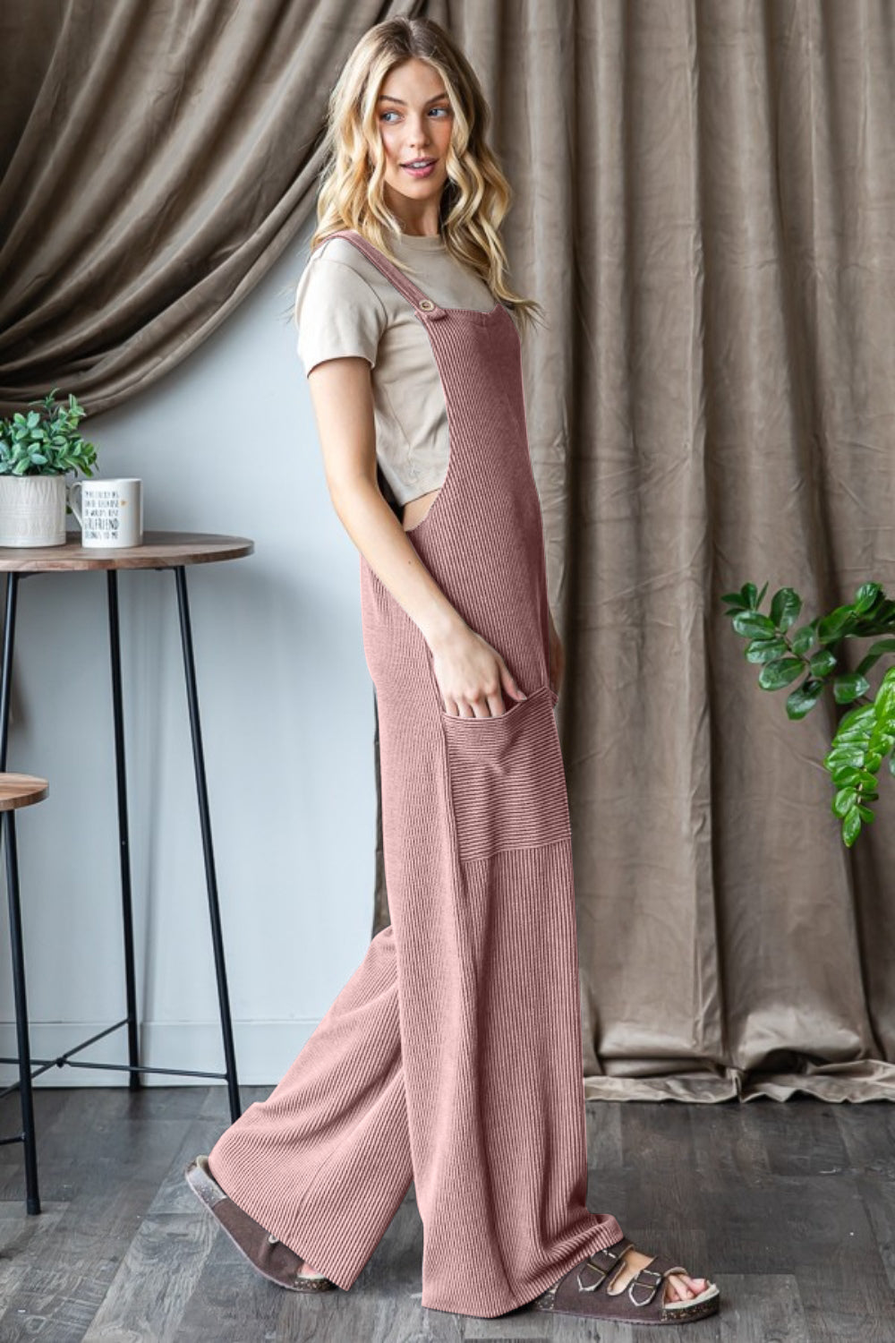 Ribbed Pocket Sleeveless Jumpsuit - HOORR