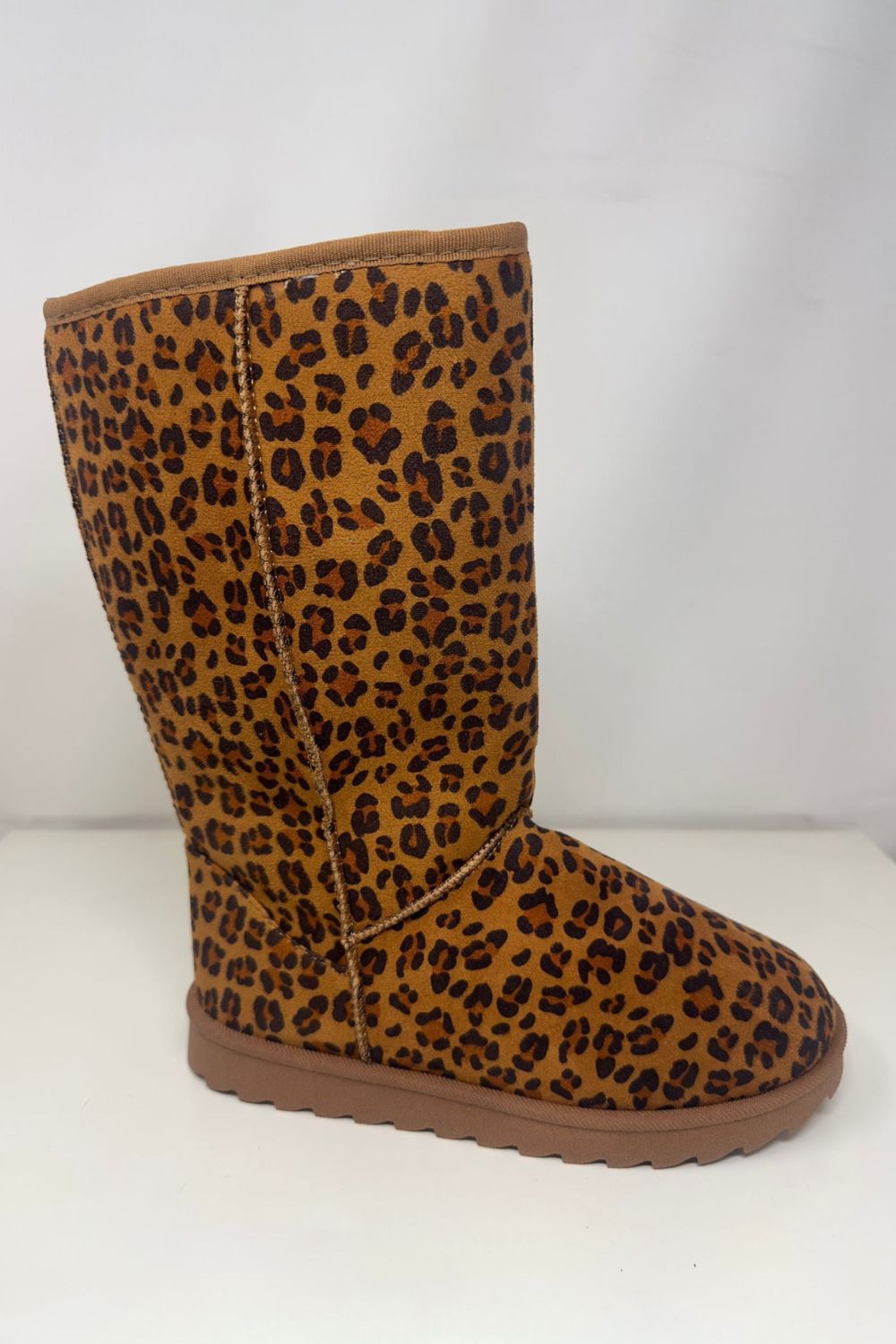 Leopard Suede Round Toe Boots - HOORR