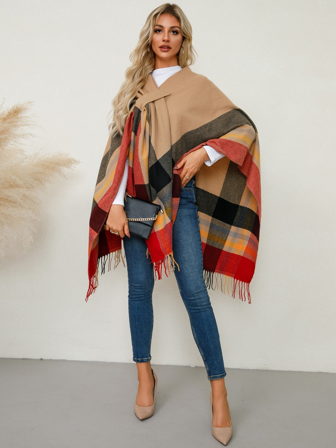 Fringe Contrast Plaid Poncho - HOORR