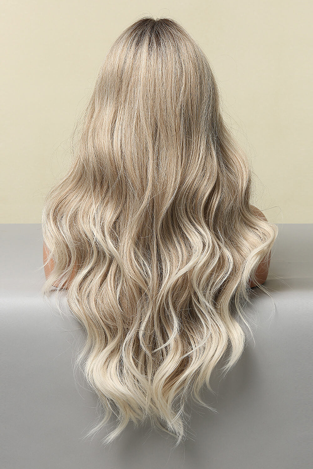 Beautiful Long Wave Wigs 26'' - HOORR