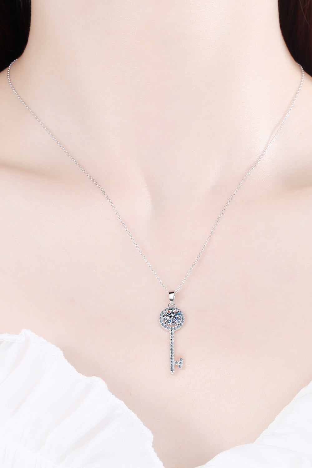 Moissanite Key Pendant Necklace - HOORR