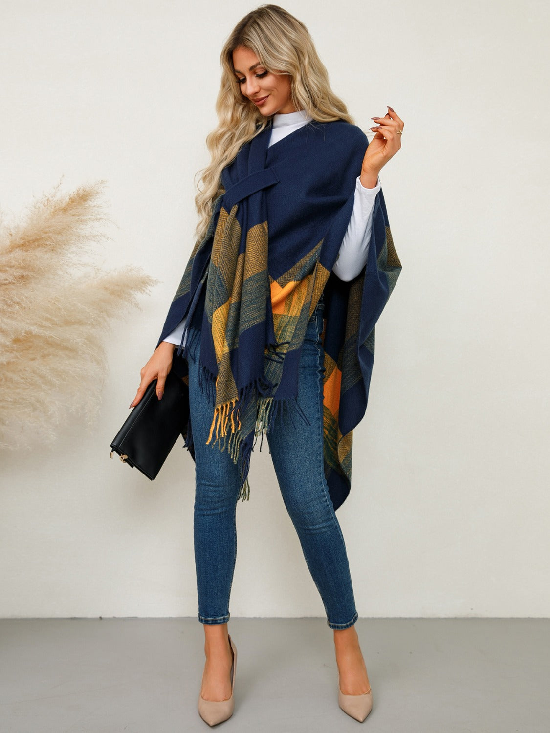 Fringe Contrast Plaid Poncho - HOORR