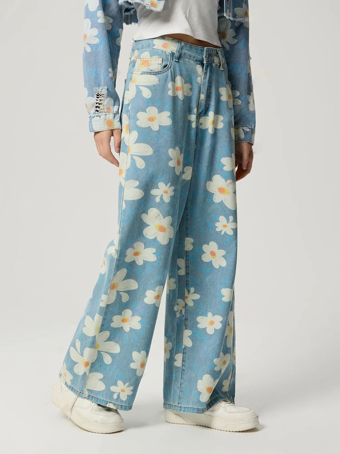 Pocketed Floral Wide Leg Jeans - HOORR