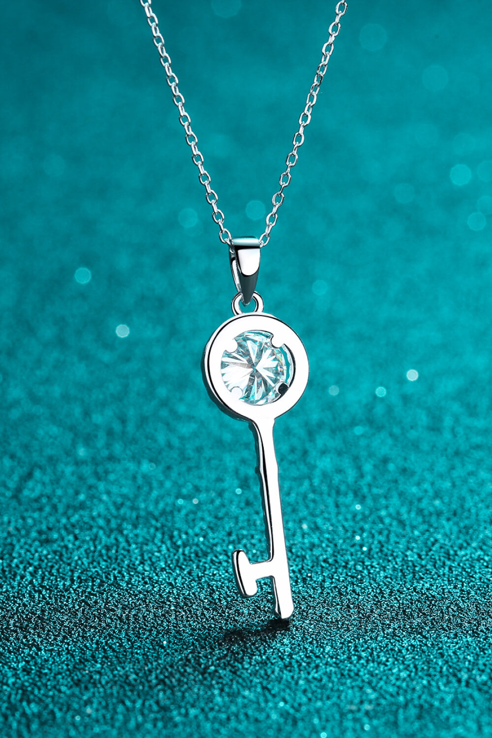 Moissanite Key Pendant Necklace - HOORR