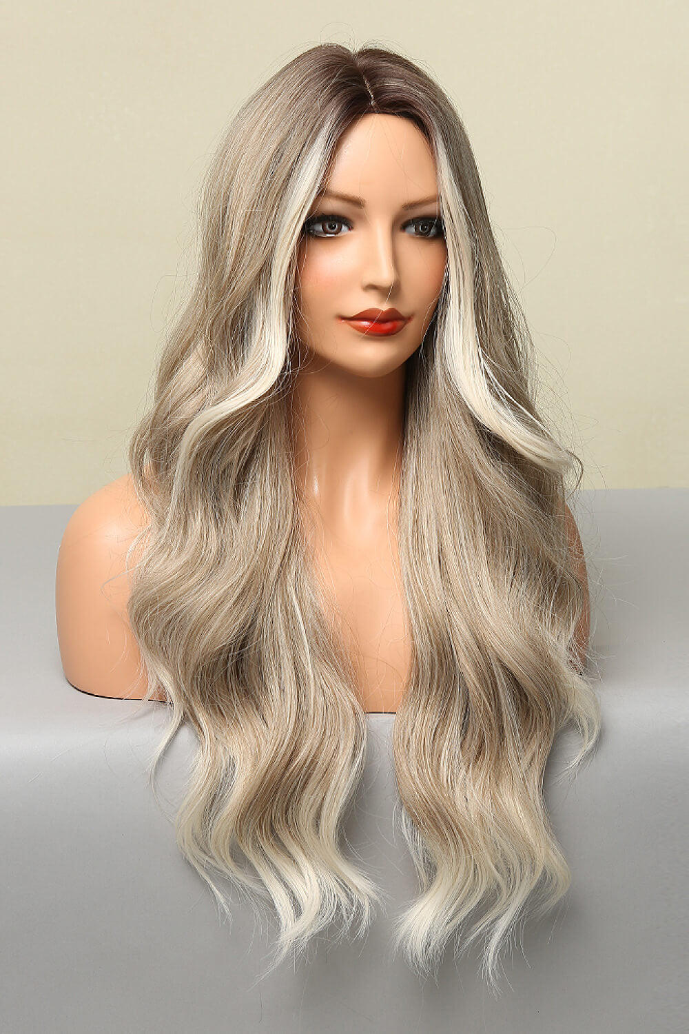 Beautiful Long Wave Wigs 26'' - HOORR